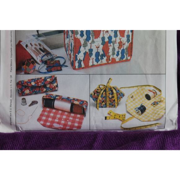 McCalls 6903 pattern sewing caddy thread keeper pincushion traveling sewing kit - Picture 5 of 5